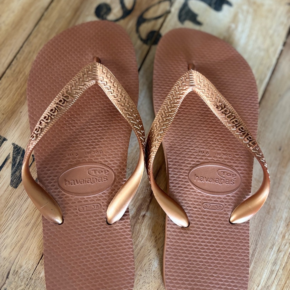 Havaianas Rust Color Size 7/8 Flip Flops